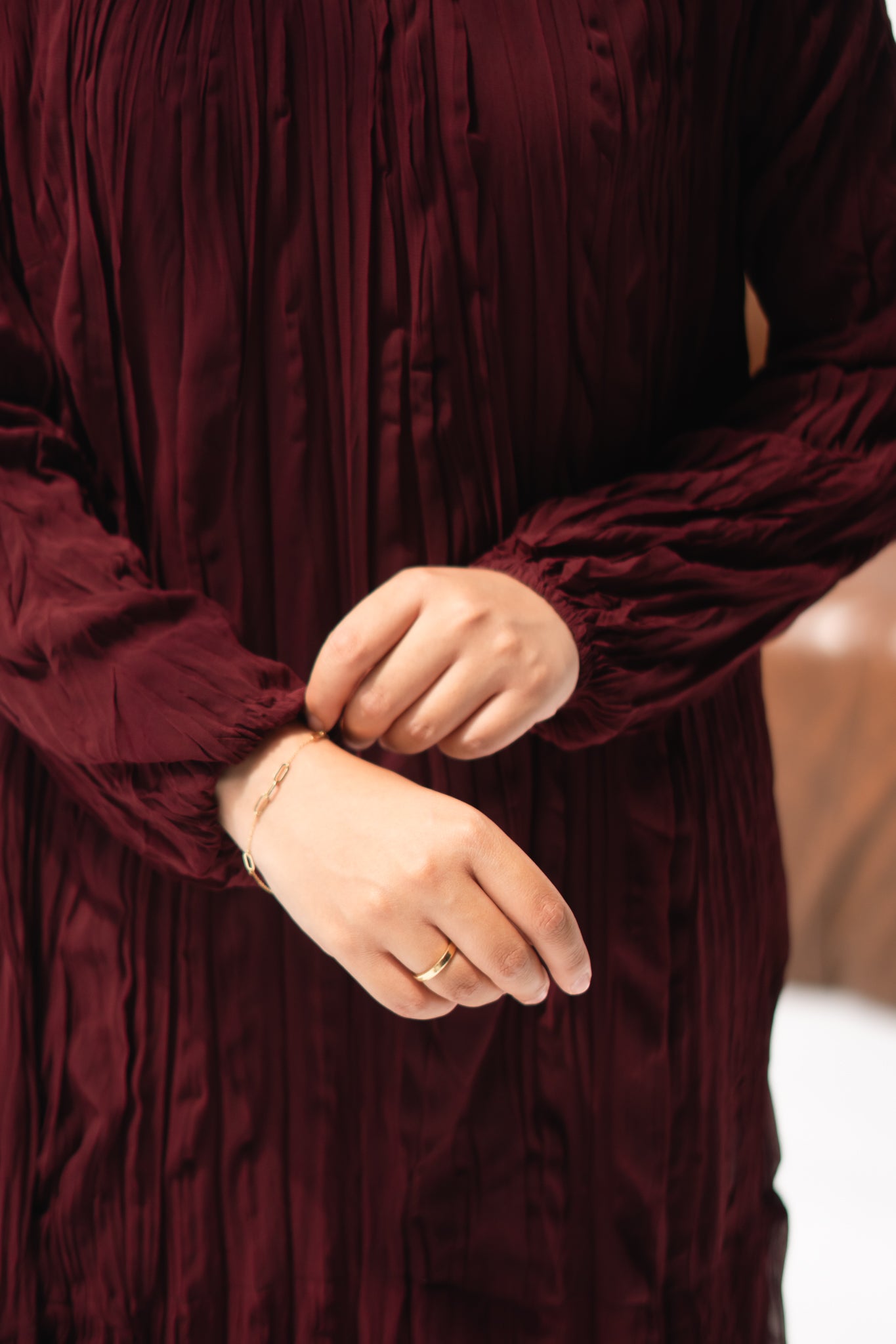 Asia Crushed Dress in dark burgundy