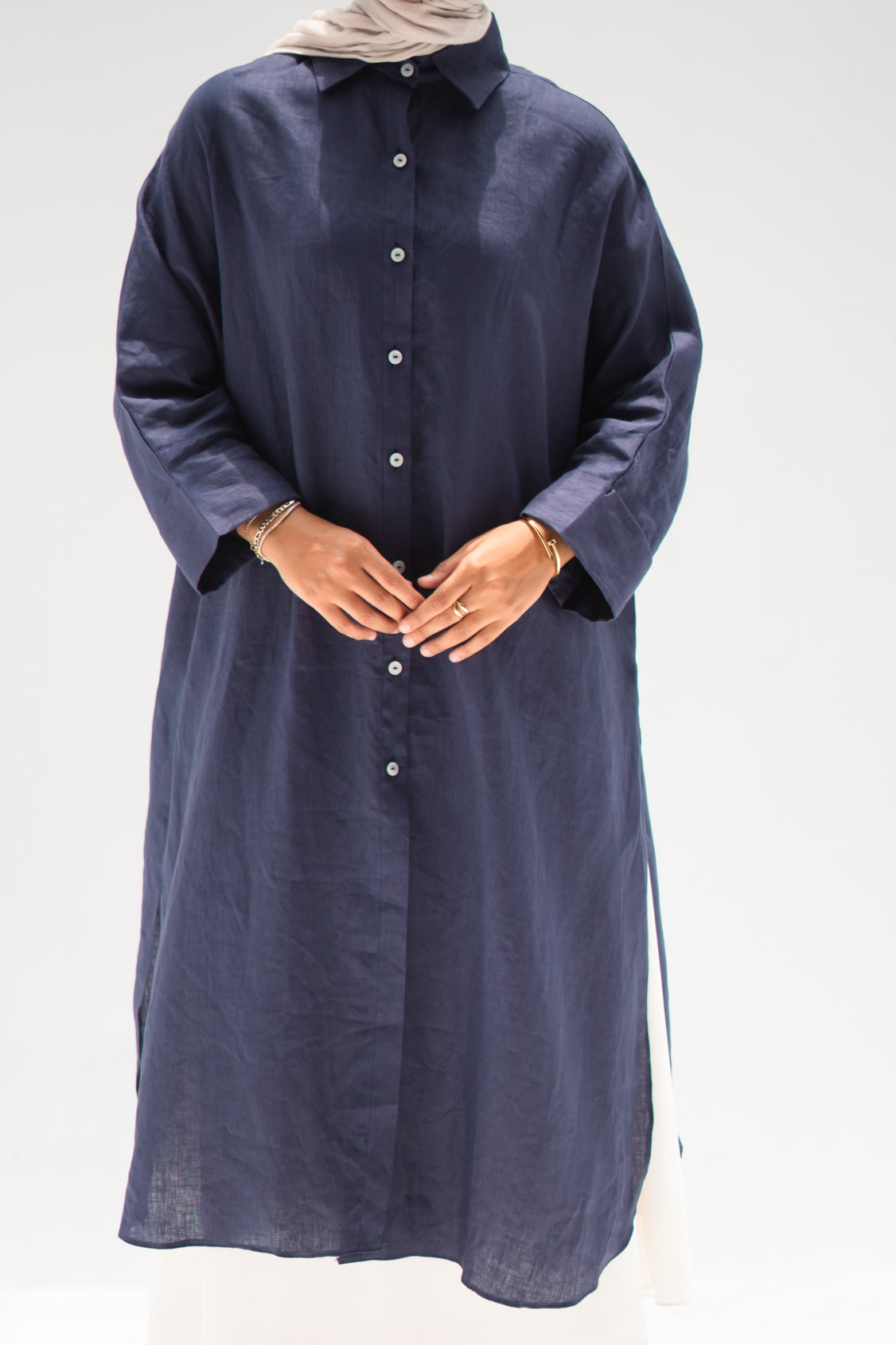 The Pure Linen Shirt in Navy