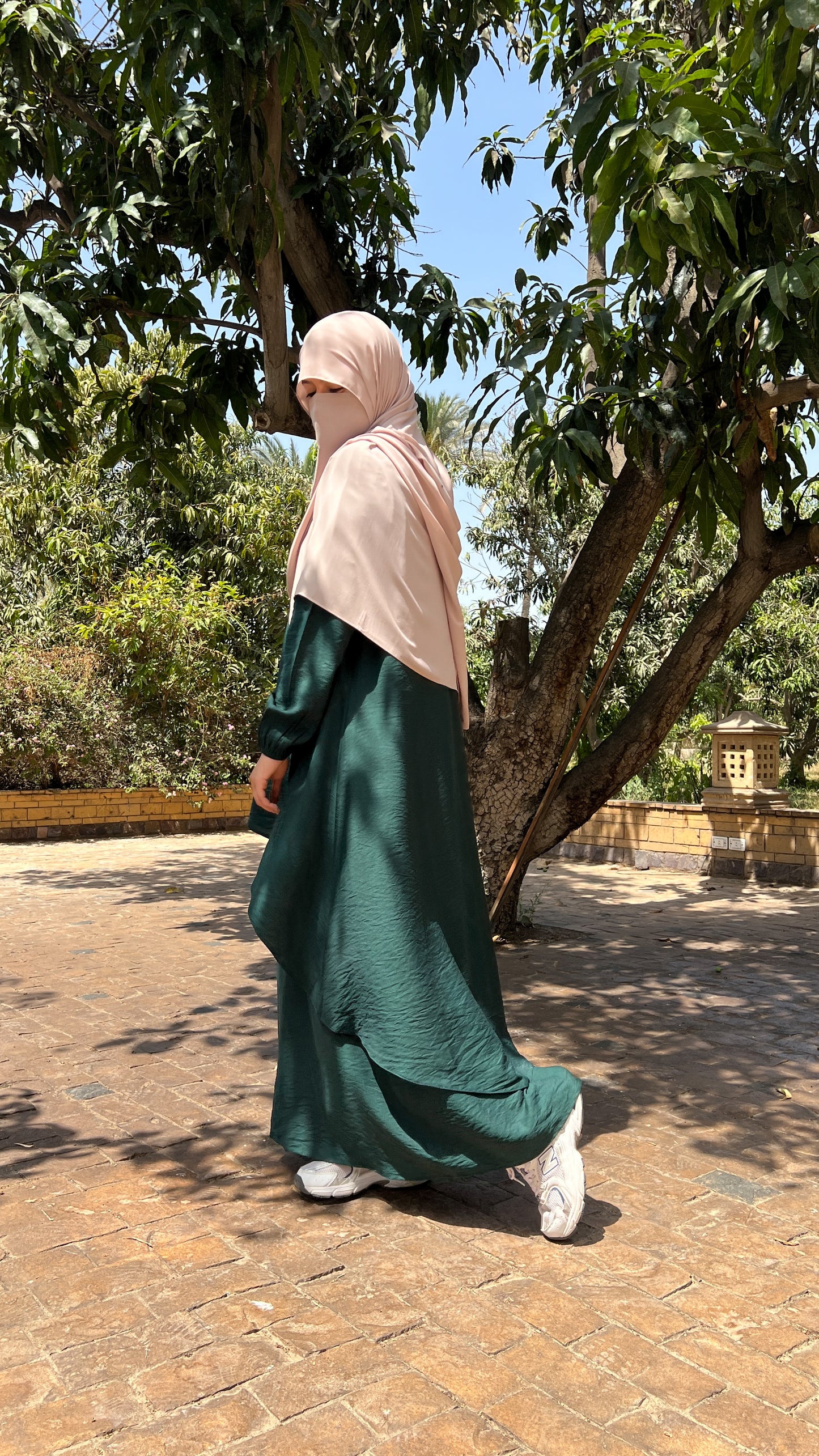 Zahra set in Green