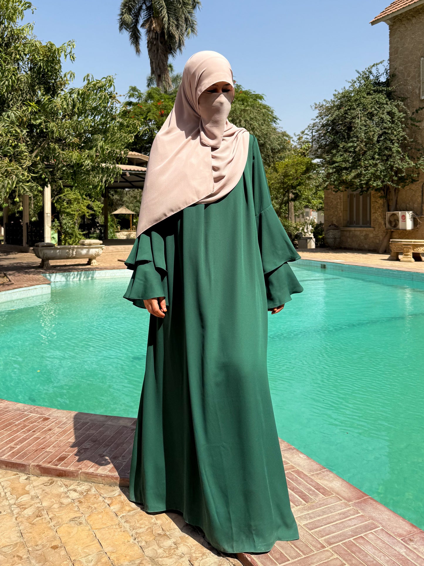 Hoor abaya in green