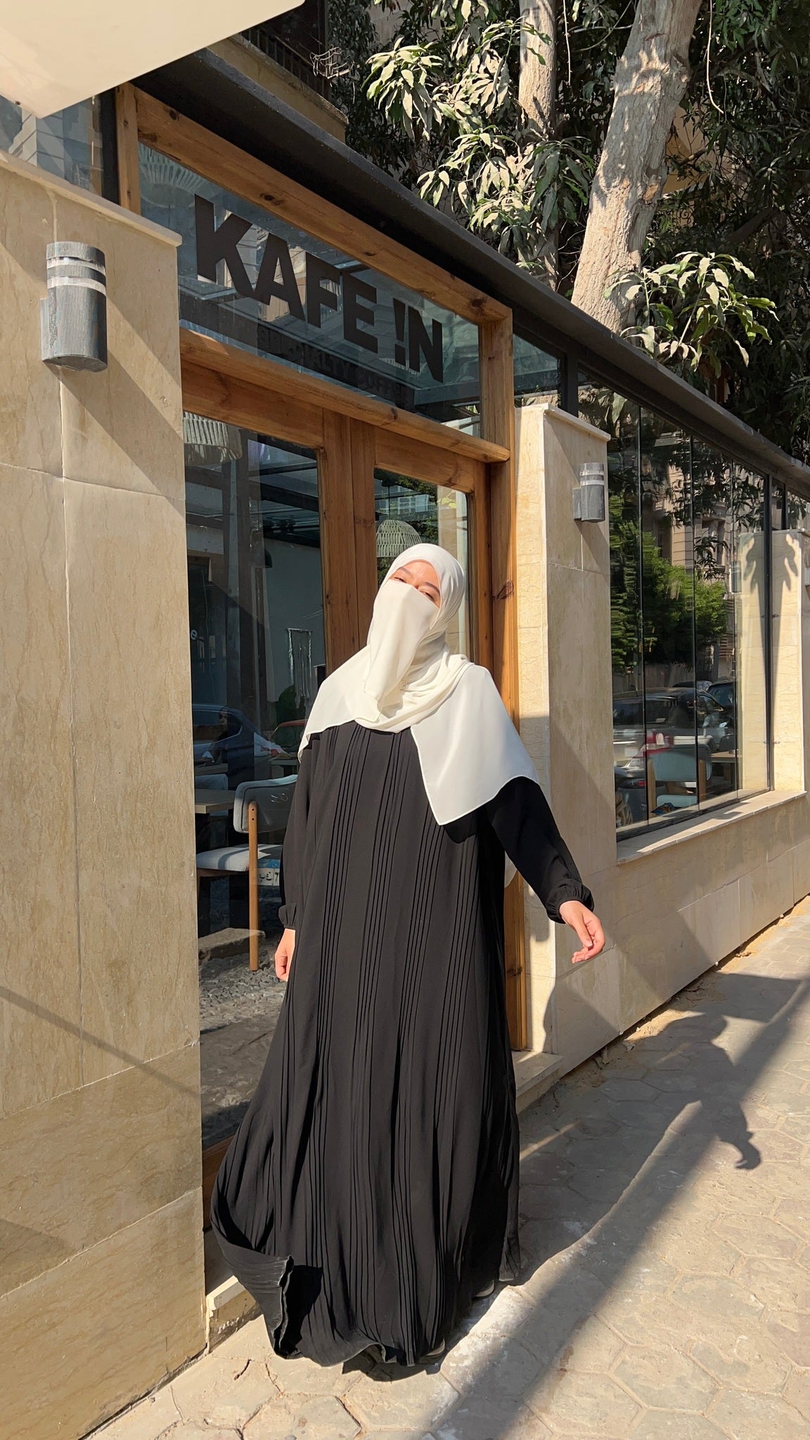 Split Pleated Abaya