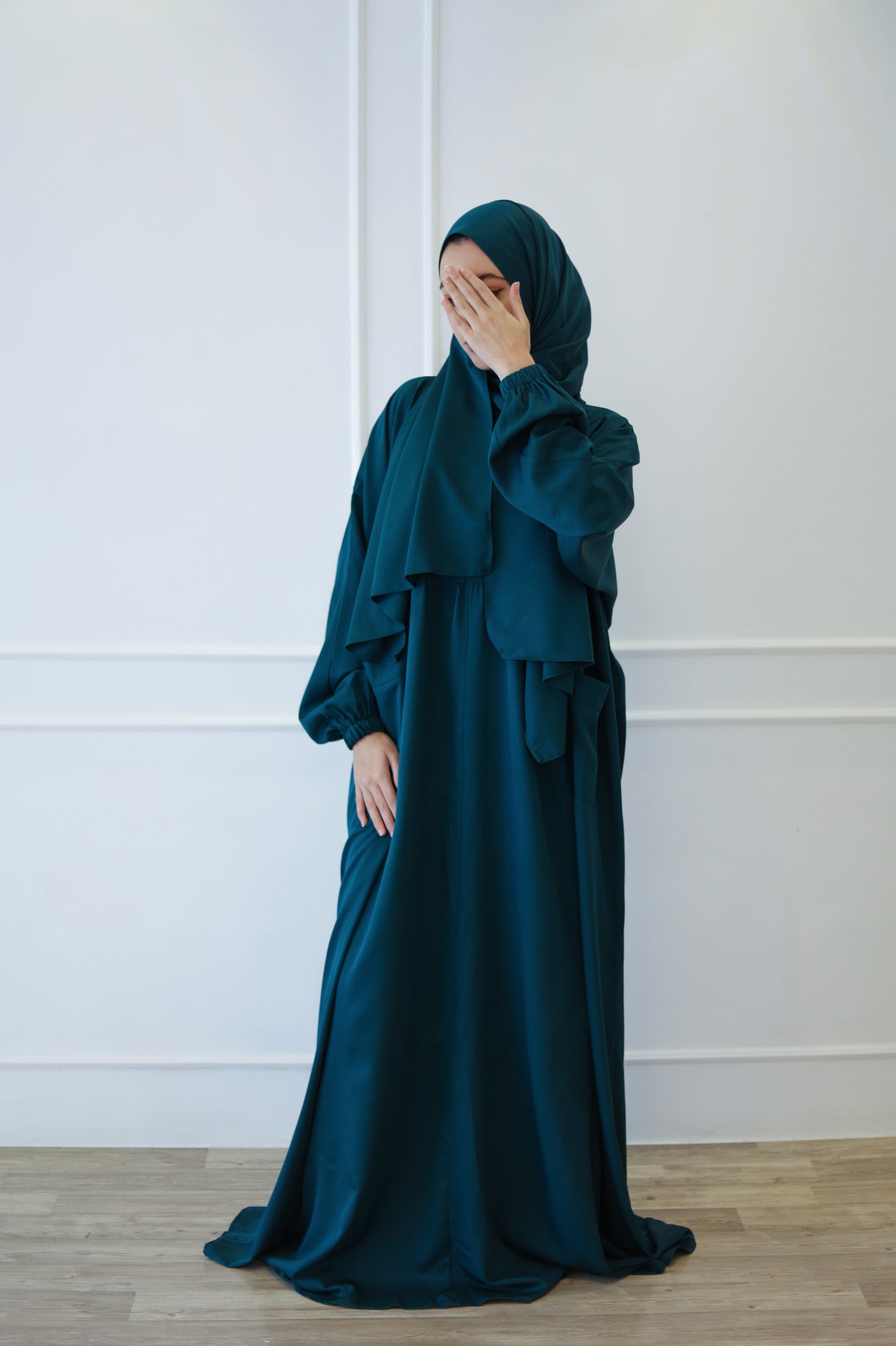 Musk Teal Prayer Isdal