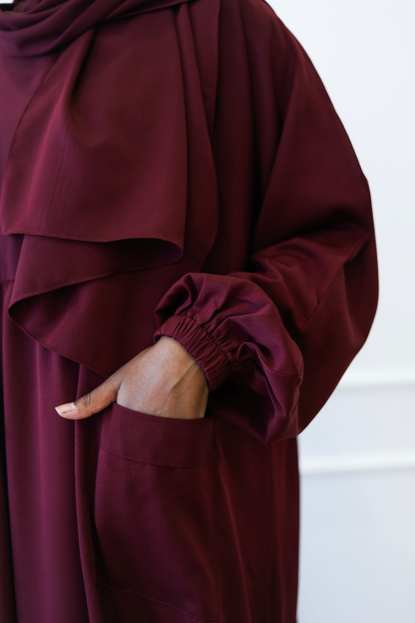 Musk Burgundy Prayer Isdal