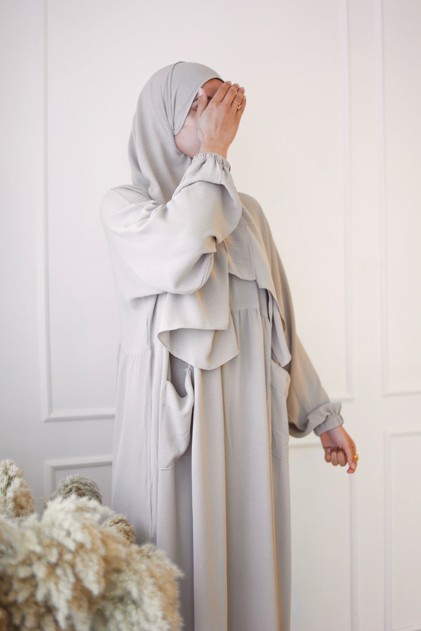 Ruya Beige Prayer Isdal