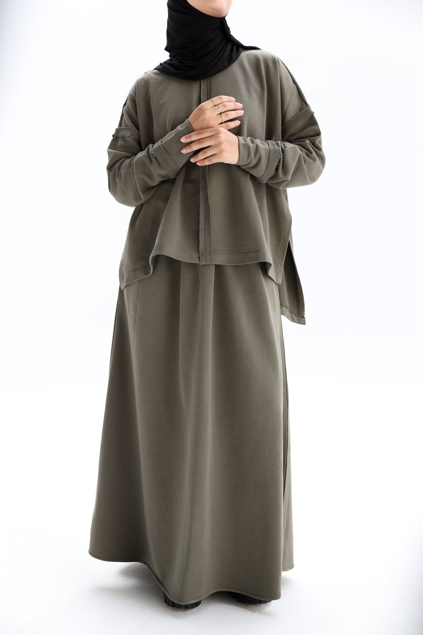 Naila Milton Set in Olive