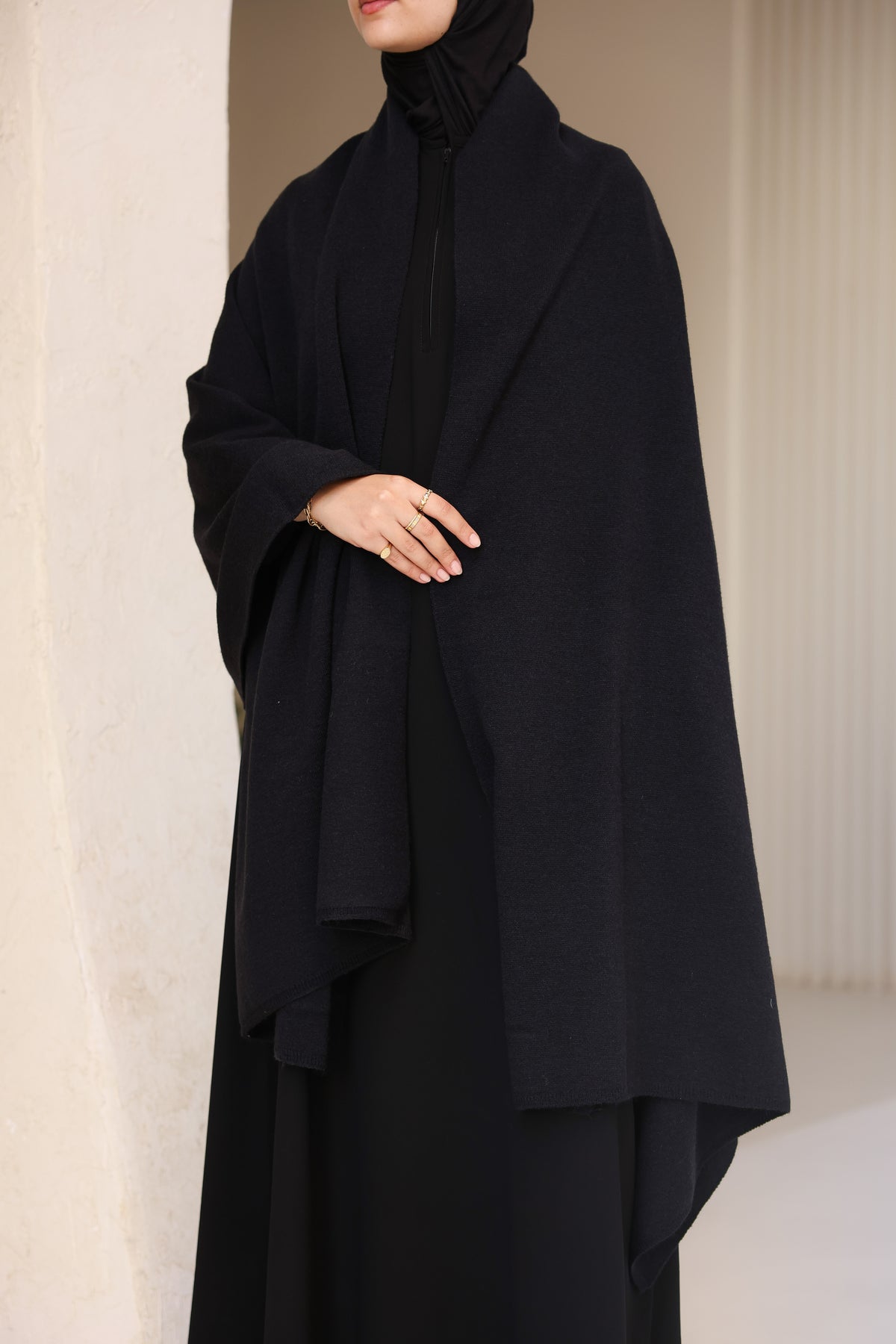 The Knitted Scarf in Black