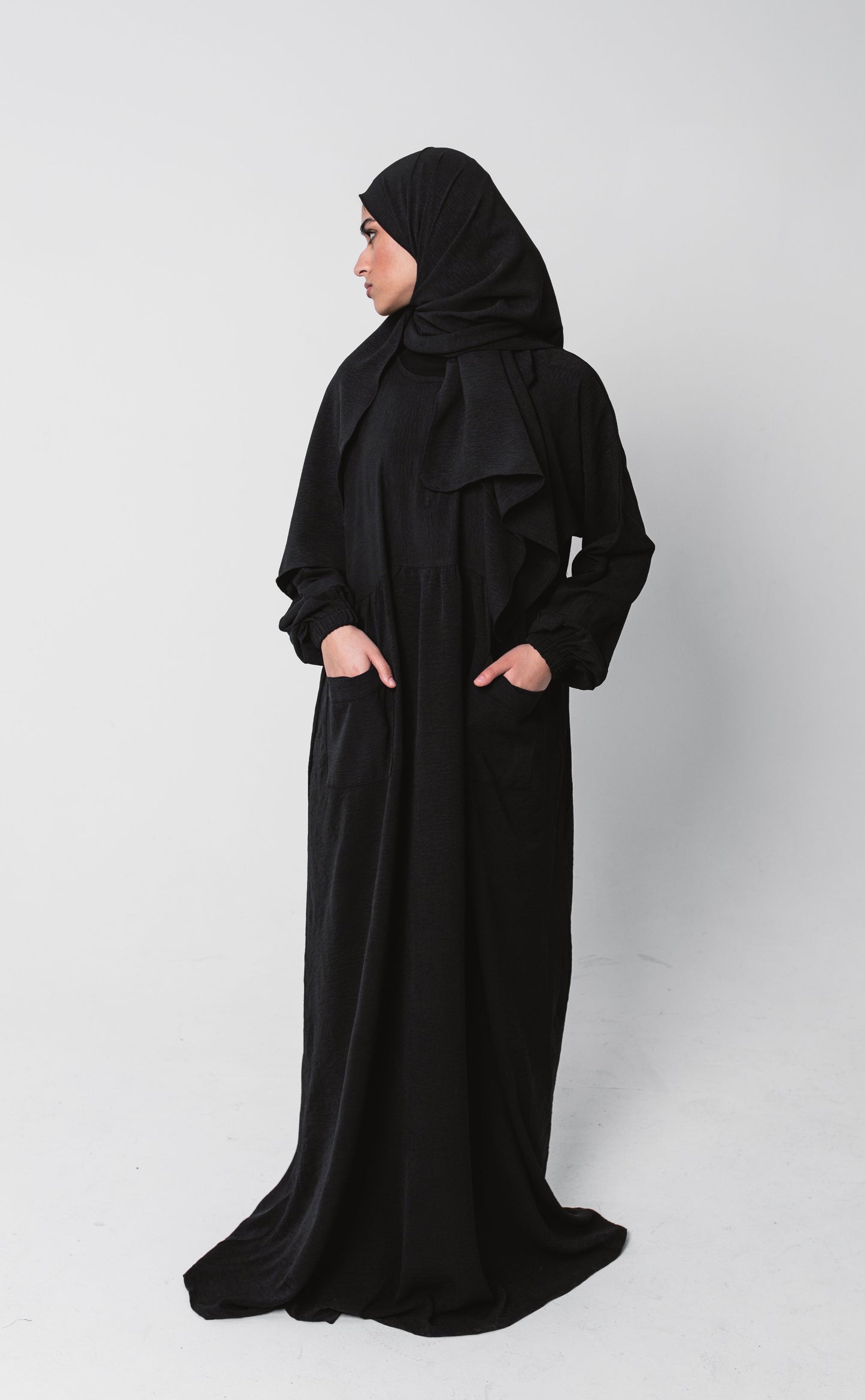 Plain Black Isdal