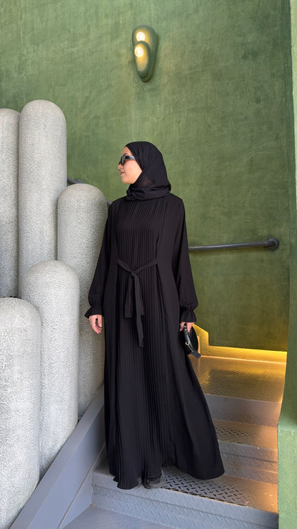 Middle Pleated Abaya