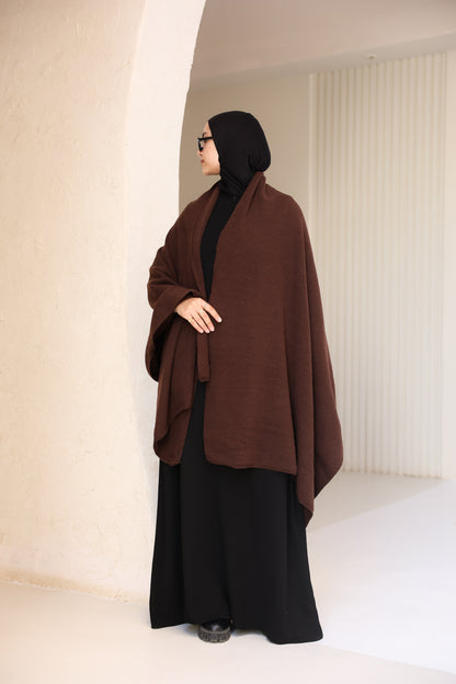 The Knitted Scarf in Brown