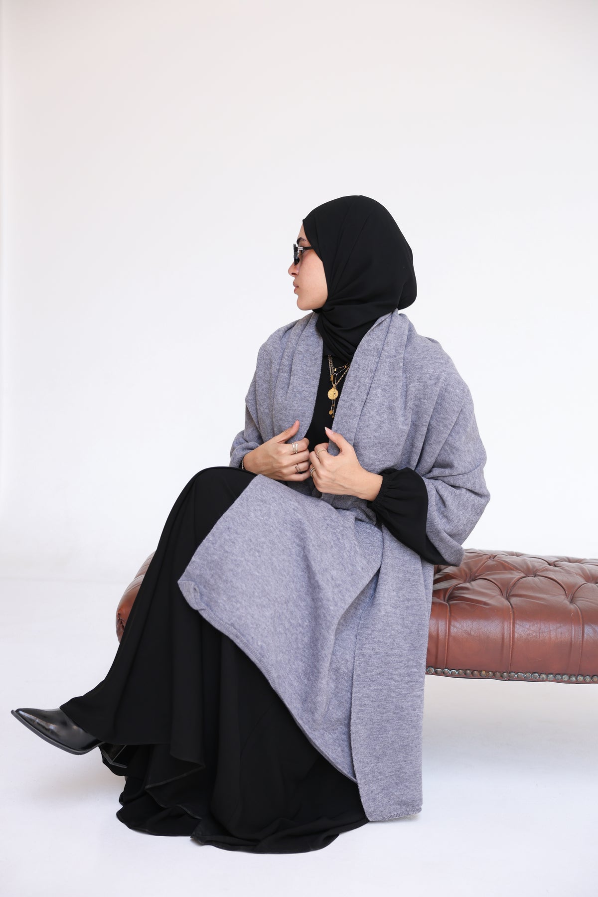 The Knitted Scarf in Grey