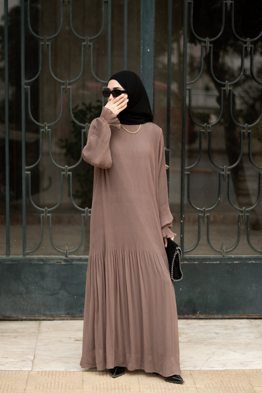 Fully pleated dress in Cafe