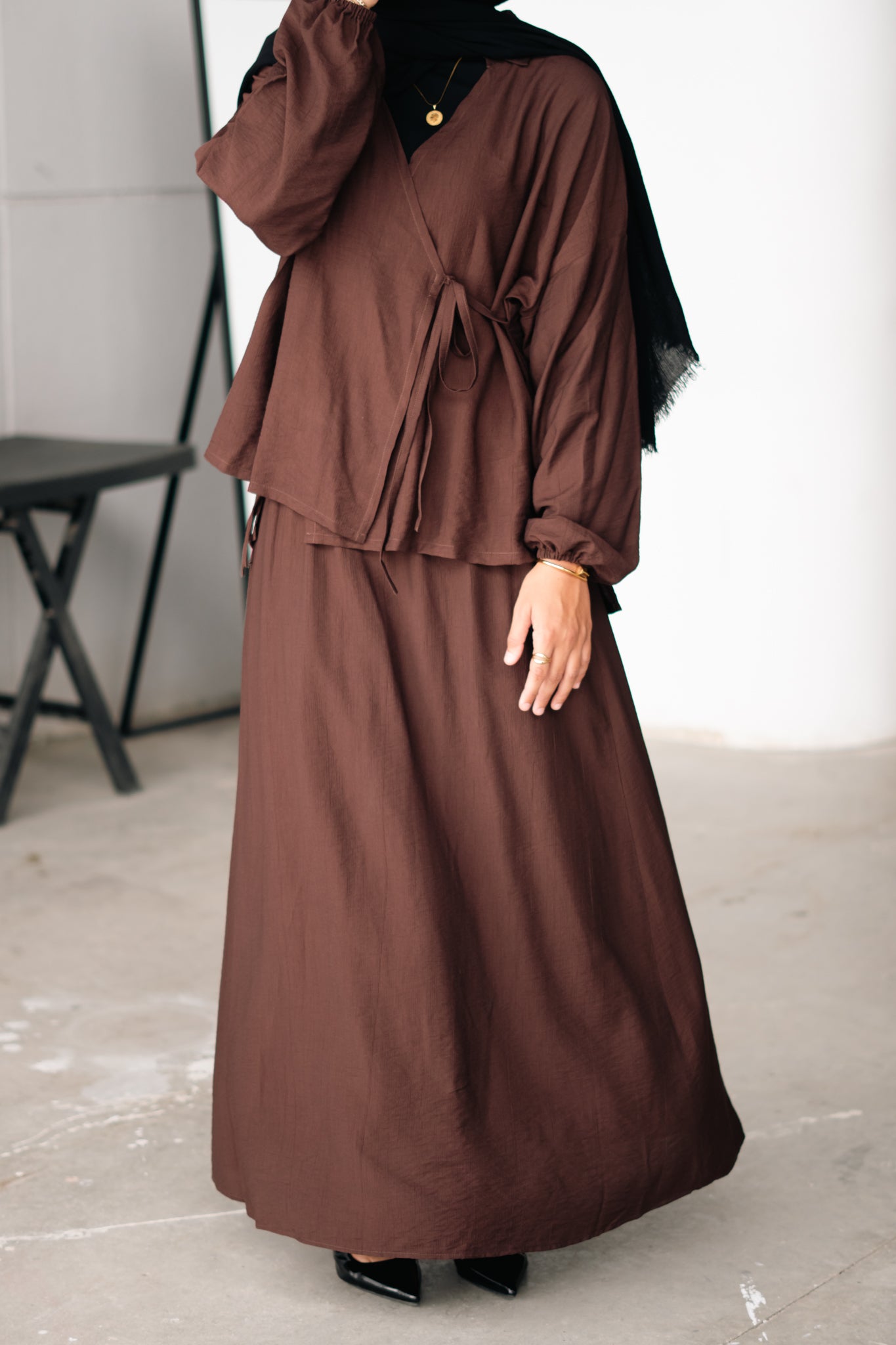 The Marjan Set in Brown