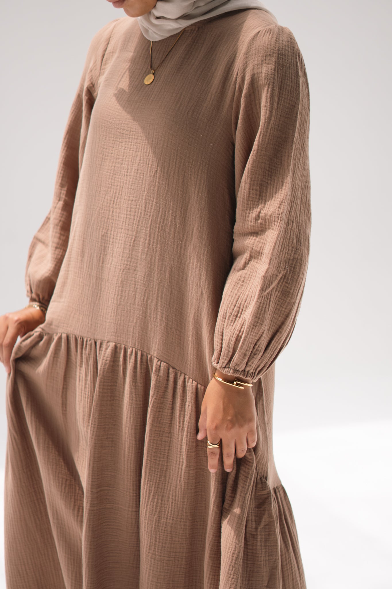 The Nyla Dress in Caffe