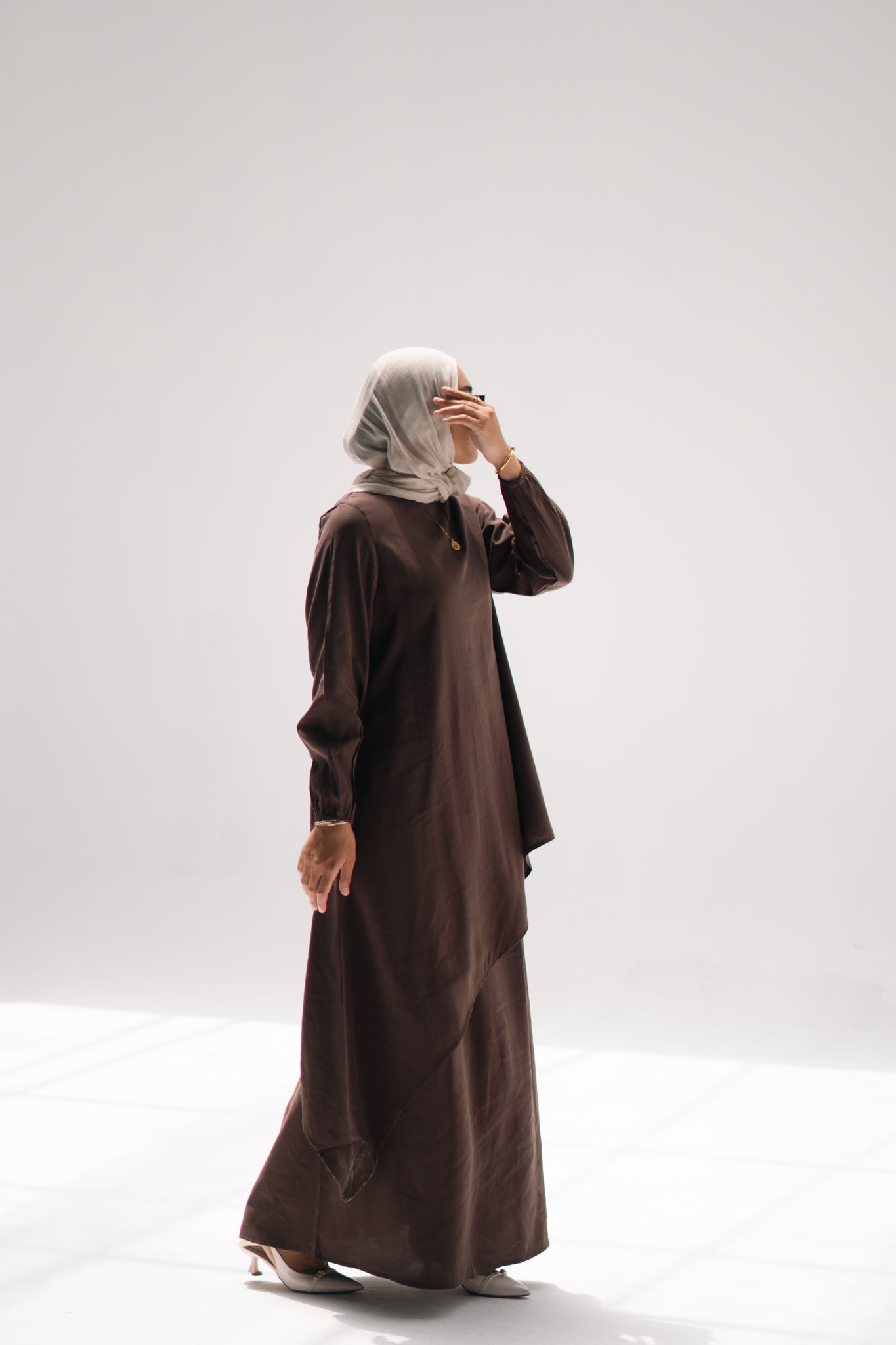 The Asymmetrical Set in Brown