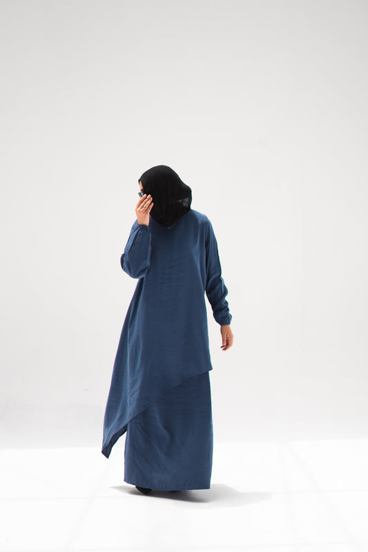 The Asymmetrical Set in Blue