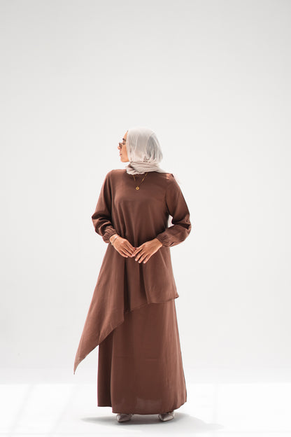 The Asymmetrical Set in Light Brown