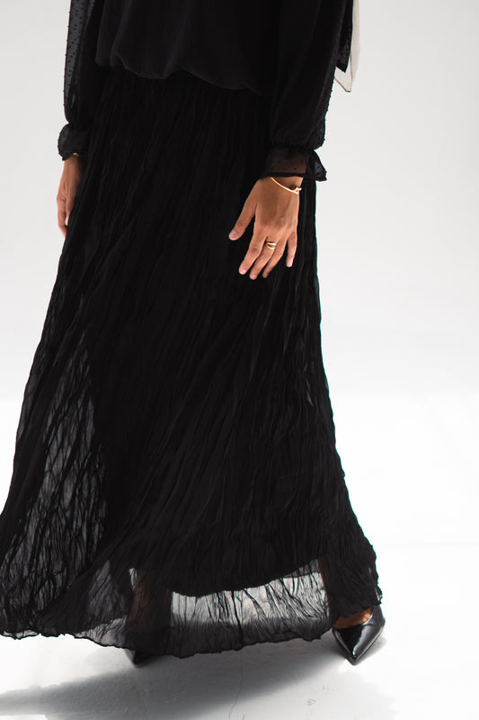 The Crushed Skirt in Black