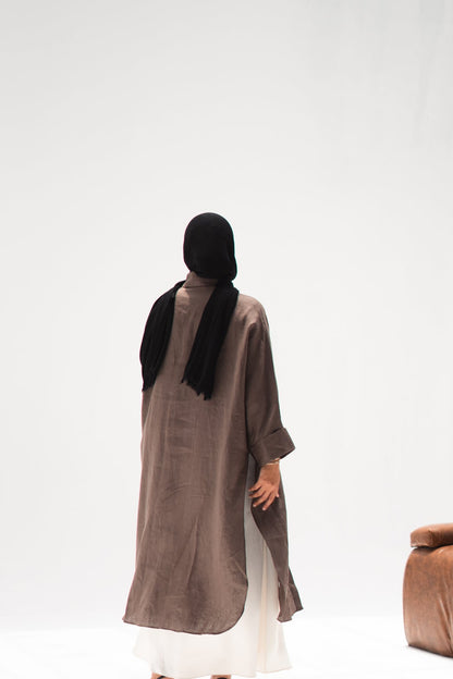 The Pure Linen Shirt in Dark Brown