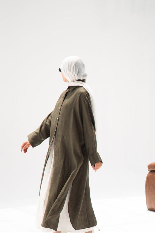 The Pure Linen Shirt in Olive