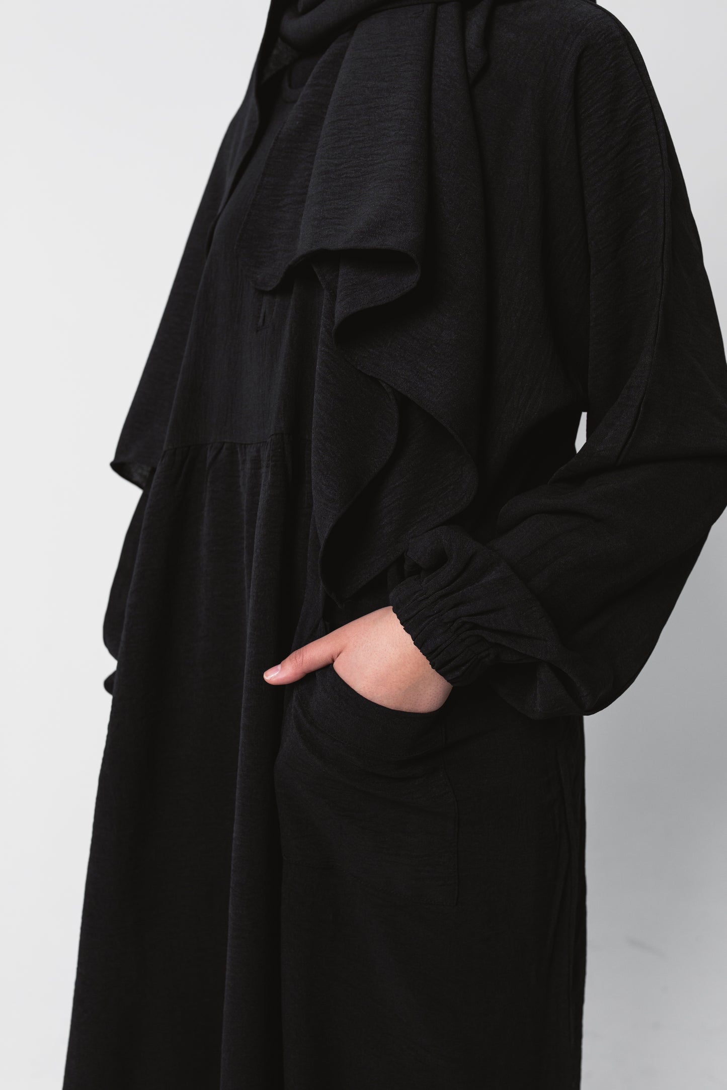 Plain Black Isdal