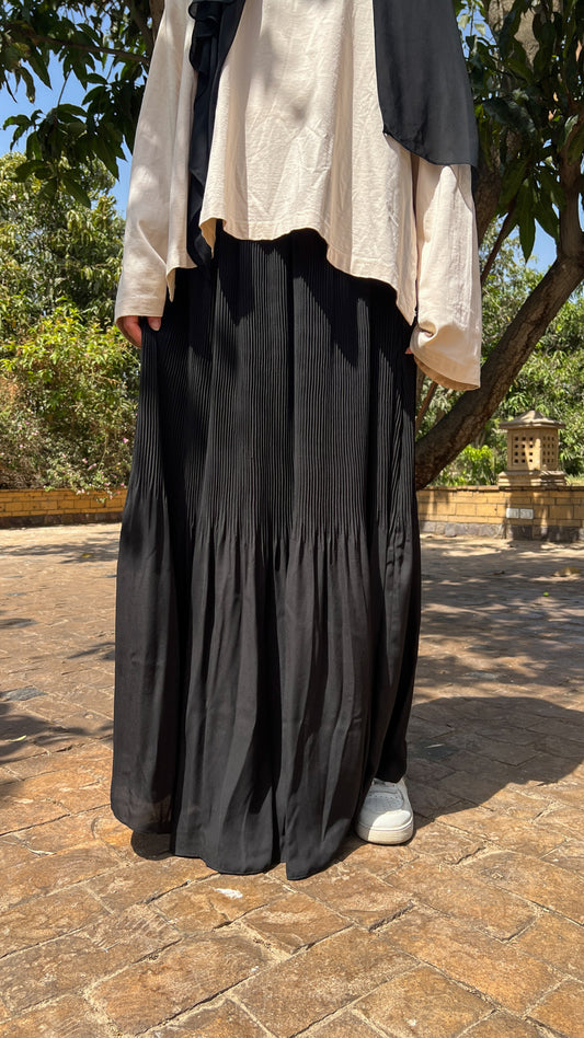 The Fully Pleated Skirts in Black