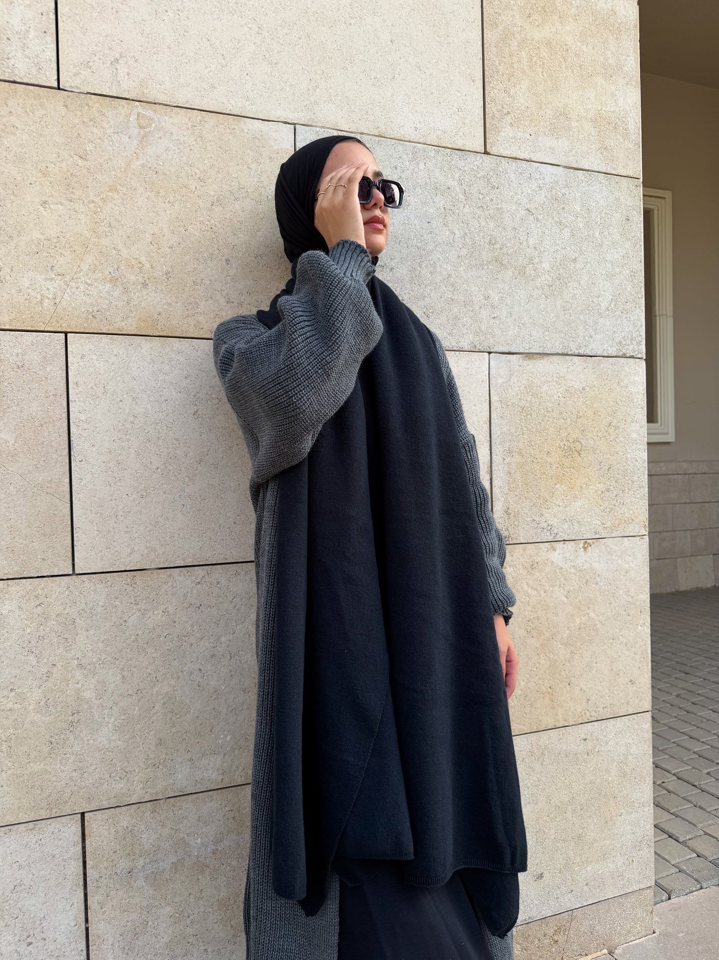 The Knitted Scarf in Black