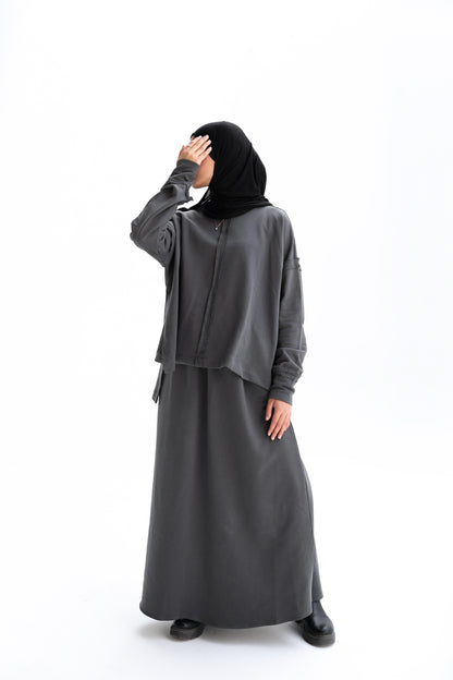 Naila Milton Set in Grey