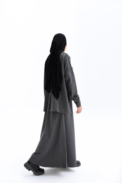 Naila Milton Set in Grey