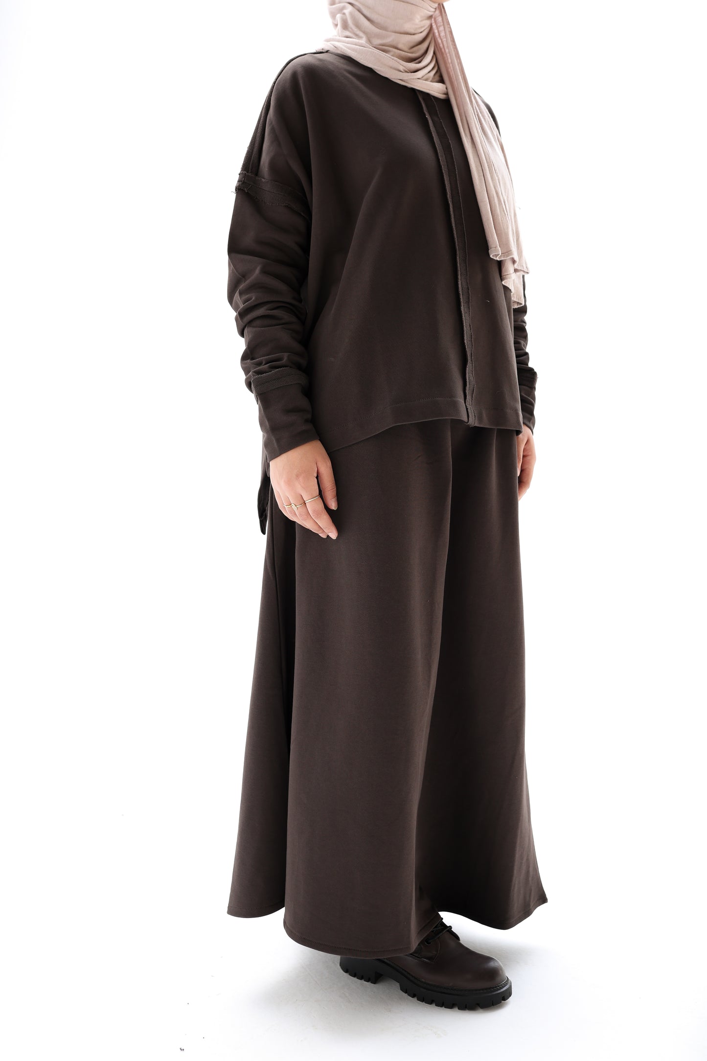 Naila Milton Set in Brown