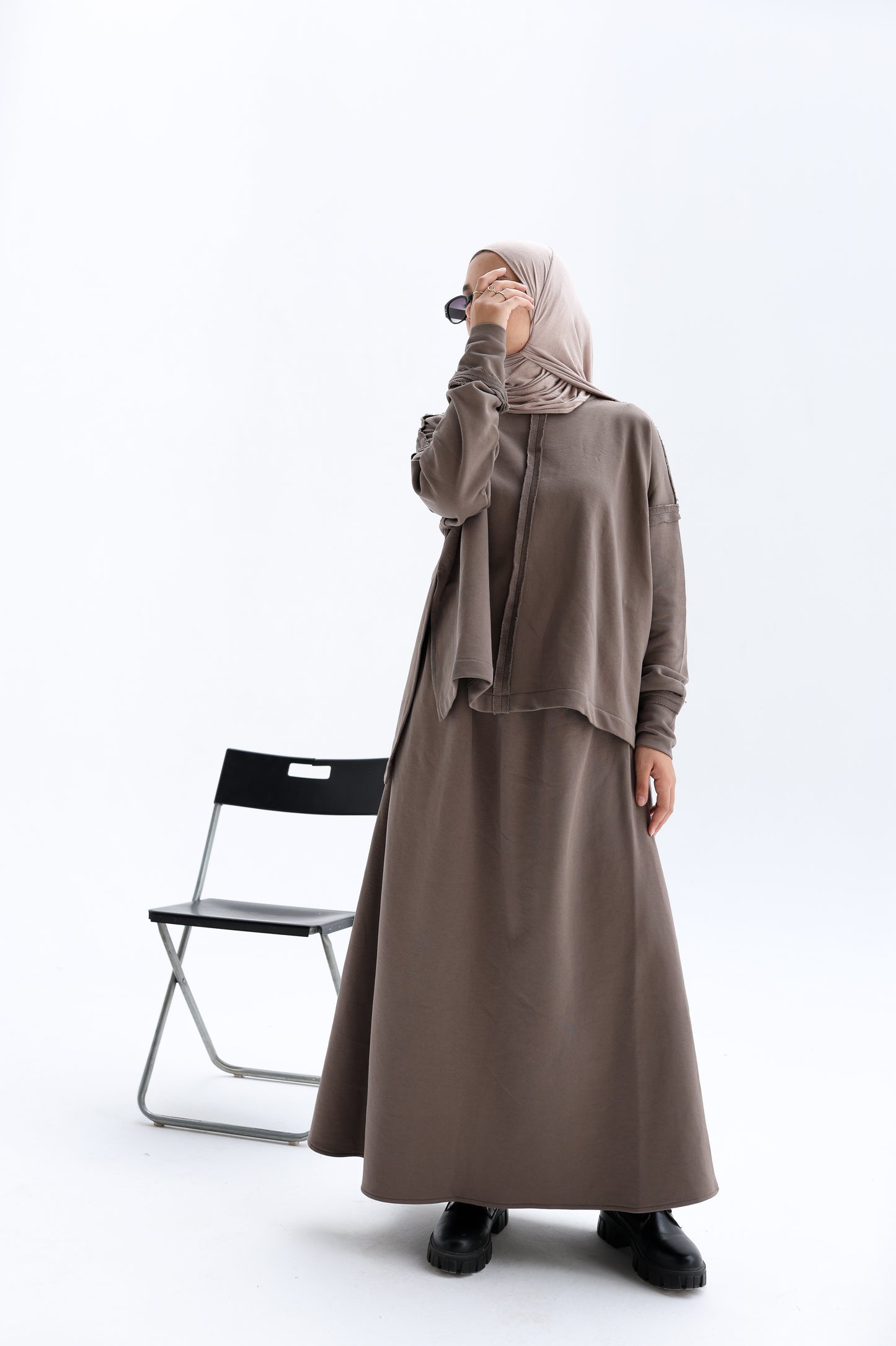 Naila Milton Set in Caffe