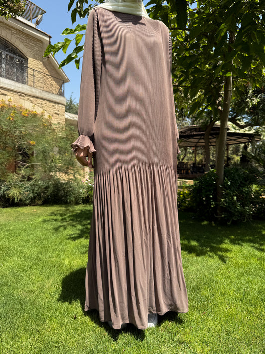 Fully pleated dress in Cafe